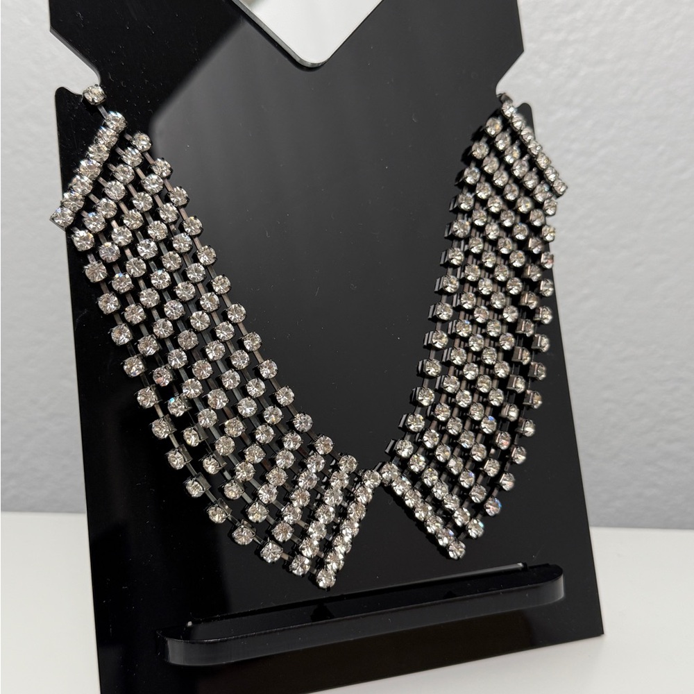 Elegant Silver Crystal Necklace